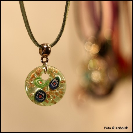 Grüne Kette Zw.St. runder Glasanhänger